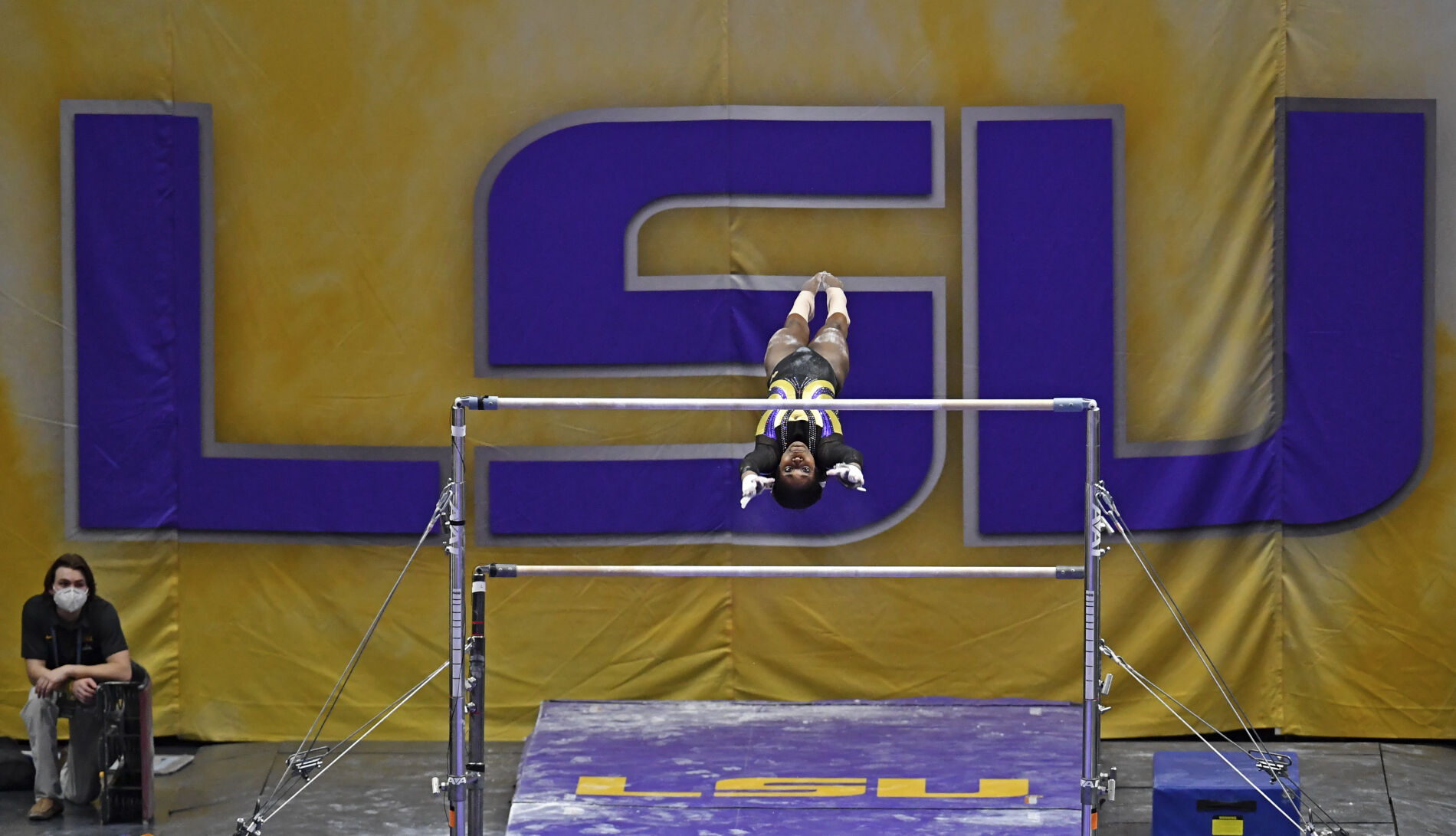 BR.lsugymnastics.010921 HS 673.JPG